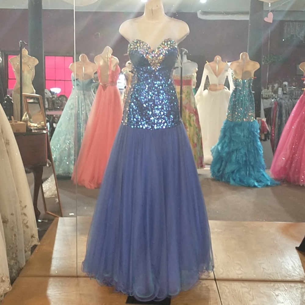 Prom dress